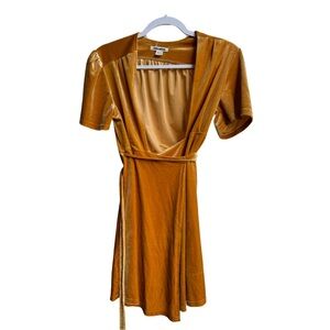 Size Small, true to size